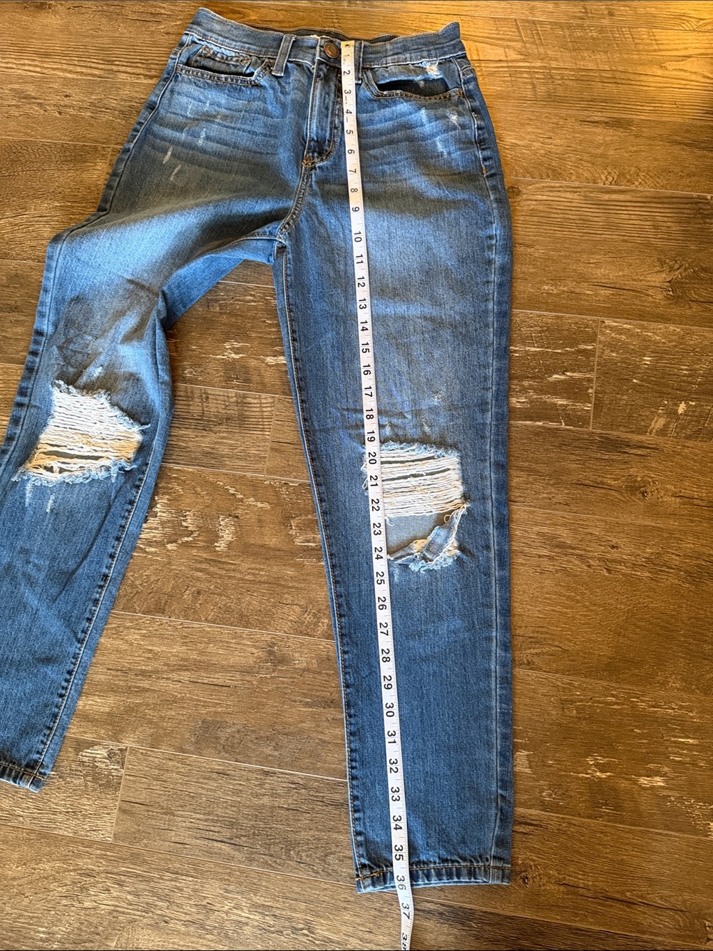 SO Women's Blue Distressed Mom Jeans Size 25 - Picture 5 of 7